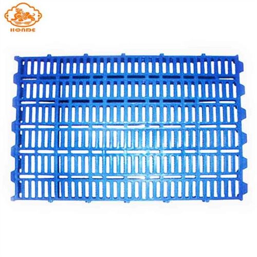 Tấm nhựa ngăn rò rỉ phân heo con