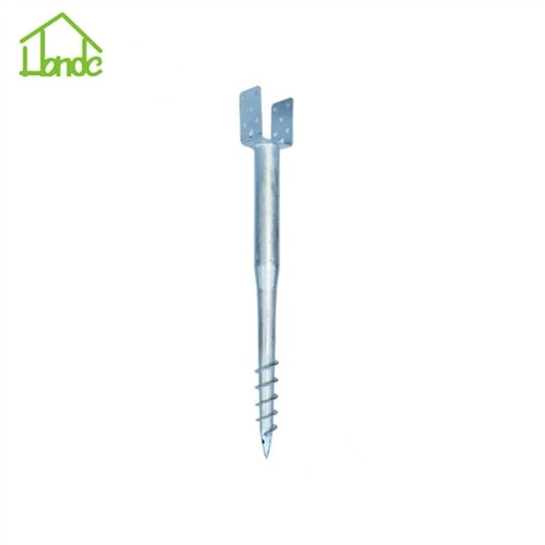 Hàng rào bằng gỗ neo đất